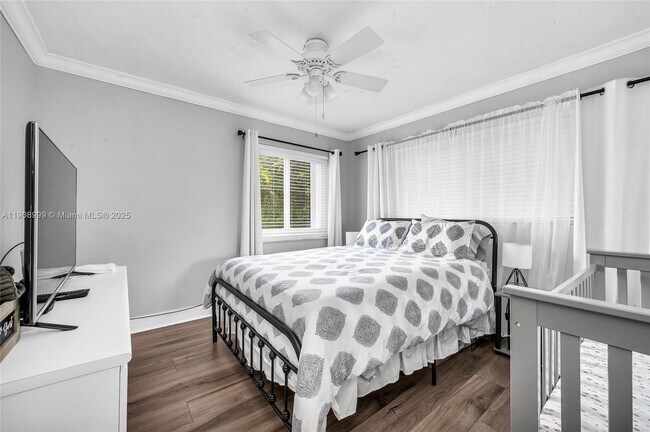 Building Photo - 6797 SW 40th St