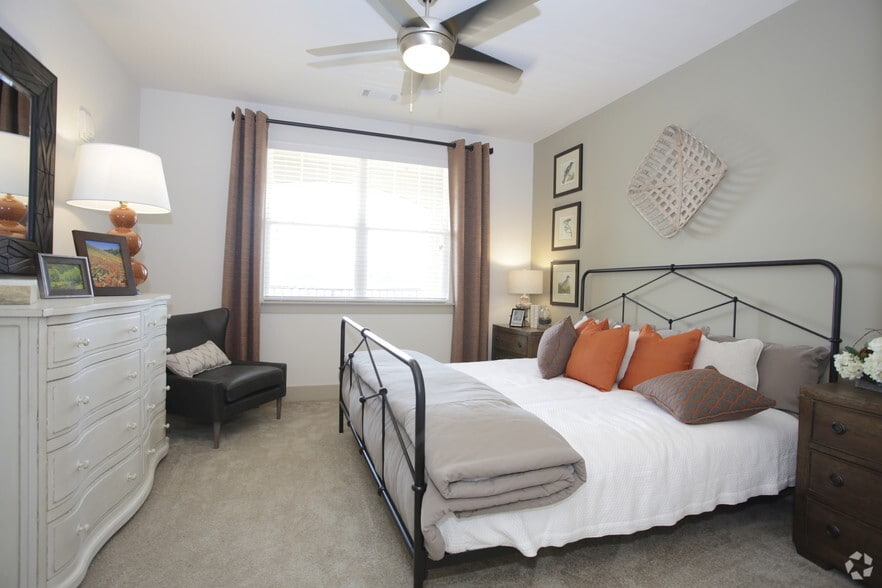Interior Photo - The RiverPoint Luxury Apartments