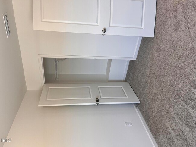 Building Photo - 52 Camel Crazies Pl