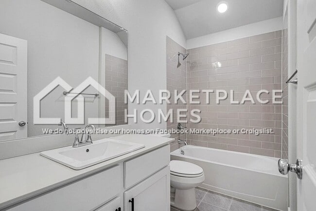 Building Photo - 1428 Ranchero Rodeo Rd