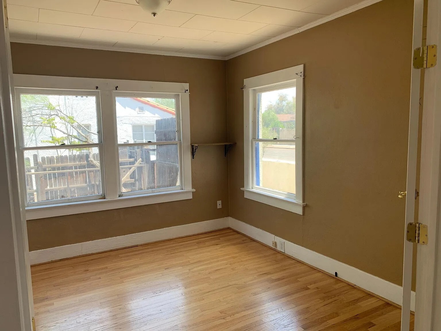 Building Photo - 2409 E Mabel St