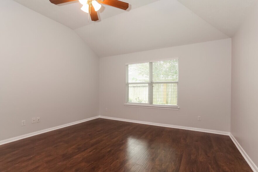 Building Photo - 8215 Point Pendleton Dr