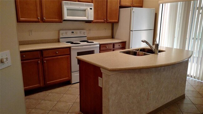 Building Photo - 30105 Mossbank Dr