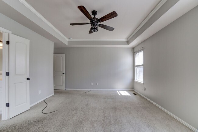 Building Photo - 5 Bed | 2.5 Baths | Broken Arrow
