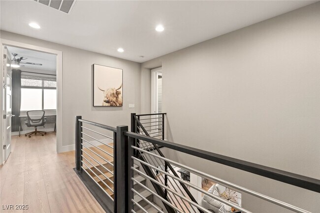 Building Photo - 258 Castellari Dr