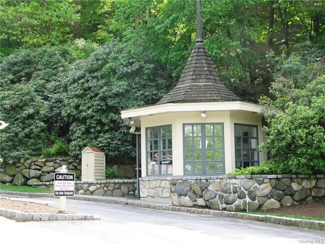 Building Photo - 55 Boulder Ridge Rd