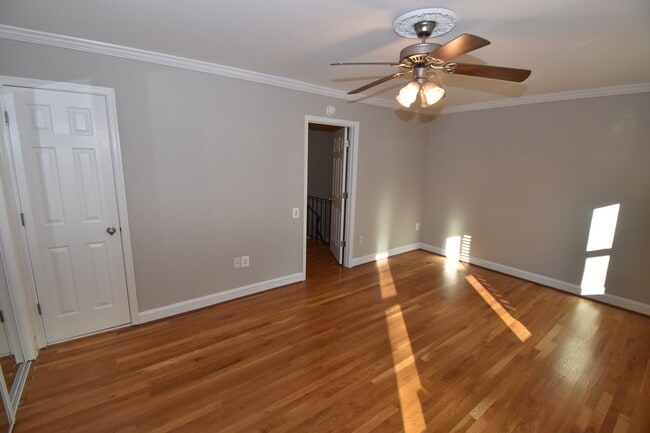 Building Photo - Bashford Lane Cluster