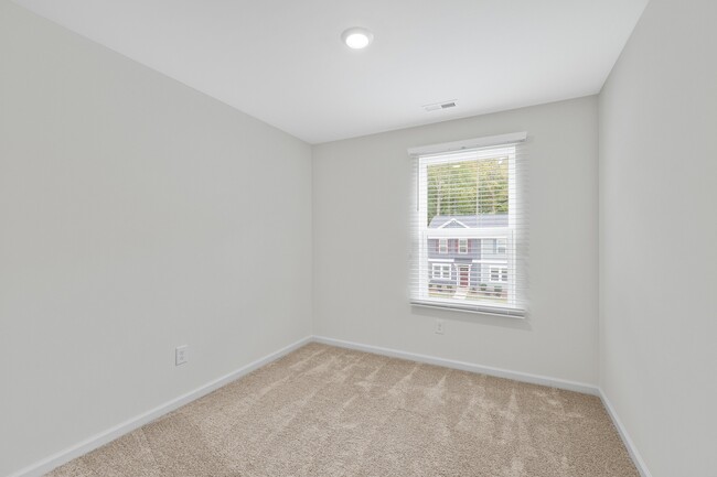 Building Photo - 3063 Spline Cir