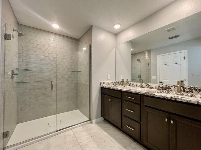 Building Photo - 2307 Garden Belle Dr