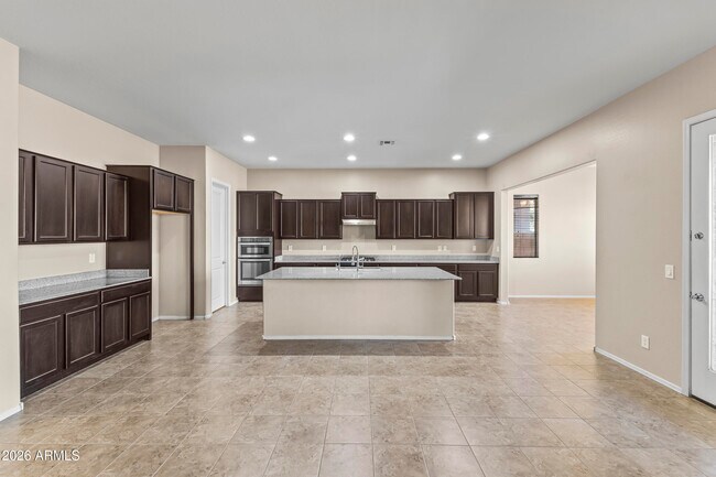 Building Photo - 22670 E Duncan St