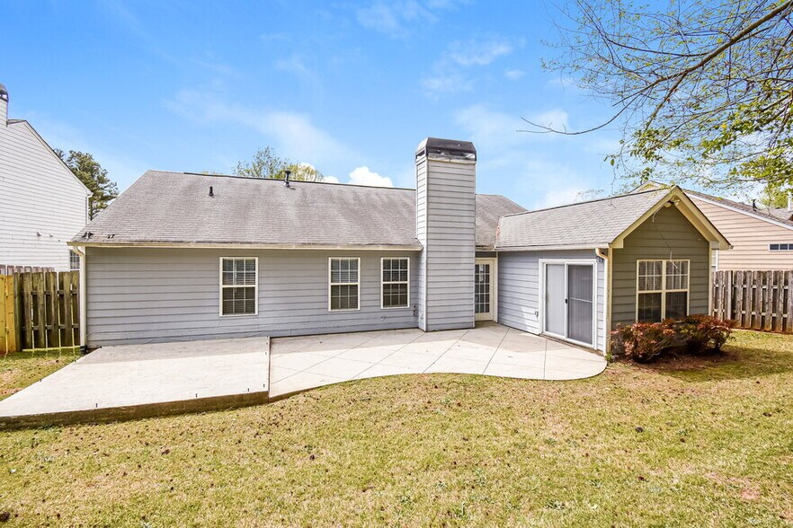 Building Photo - 2816 Golden Club Bend