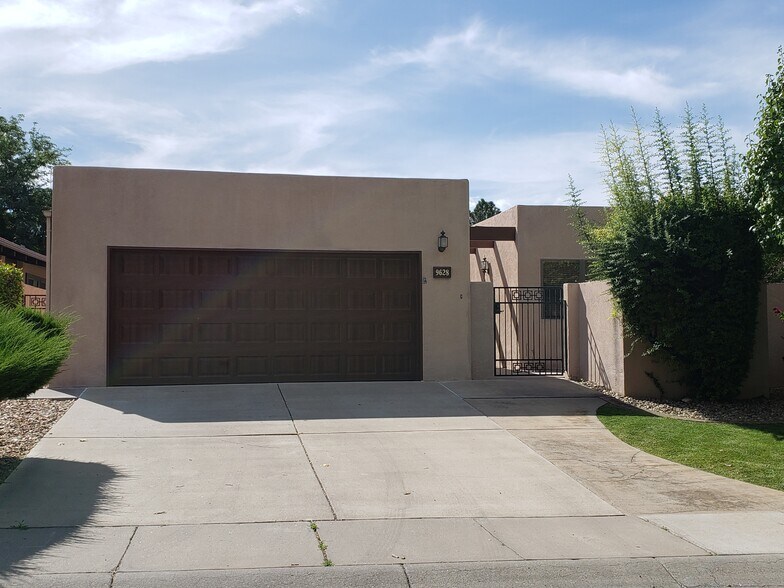 Building Photo - 9628 Merion Cir NE