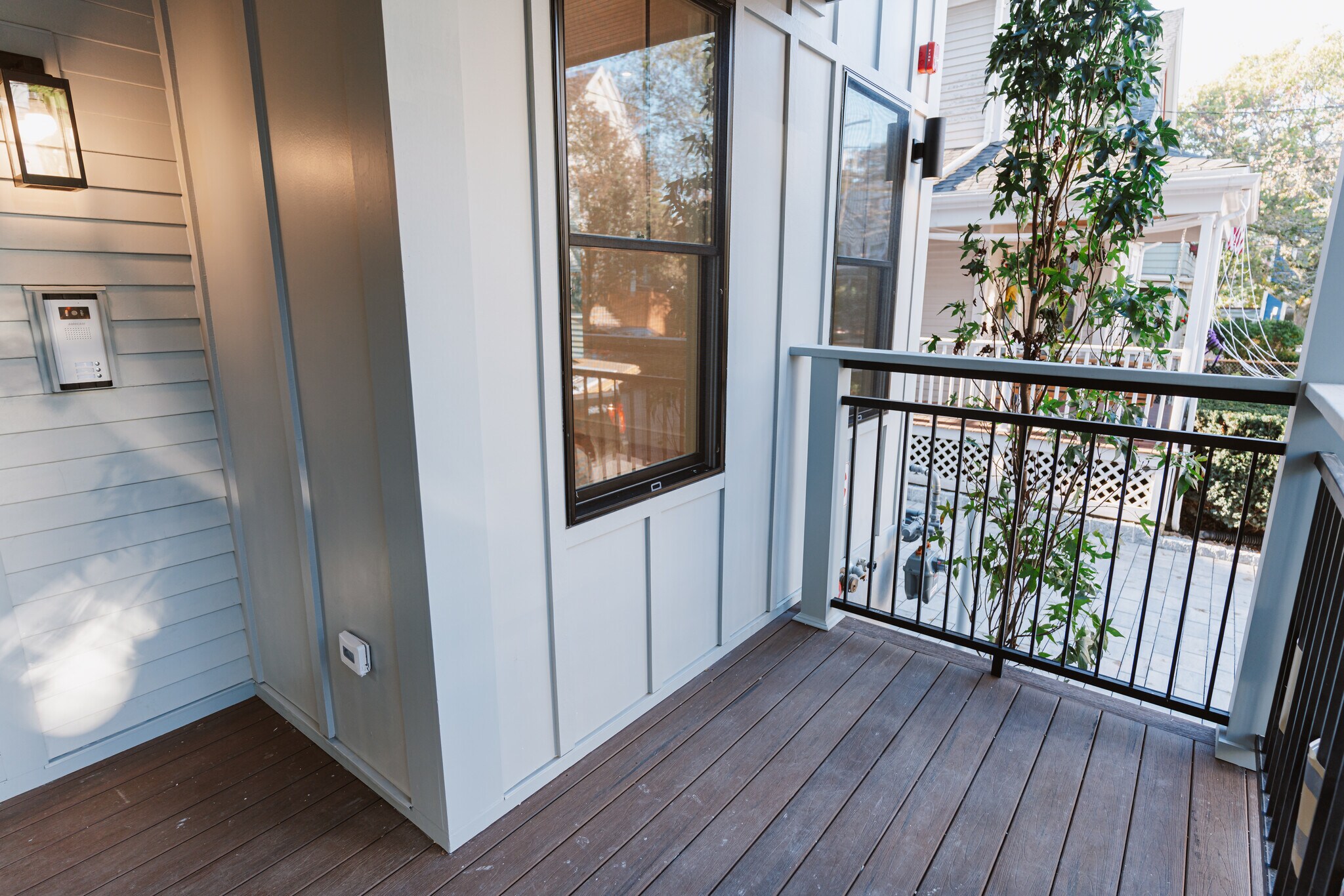 Building Photo - 5 Thurston St