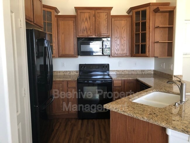 Building Photo - 5720 S 21st Pl