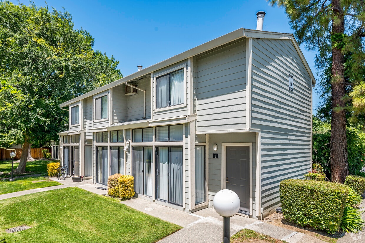 Le Tournesol - 2640 Portage Bay Ave E Davis CA 95616 | Apartment Finder