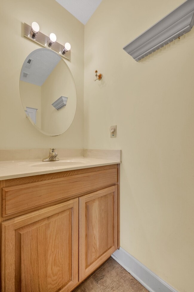 Building Photo - 7506 Sleepy Hollow Rd