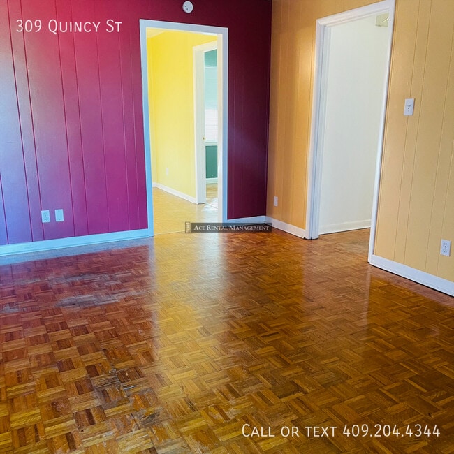Building Photo - 309 Quincy St