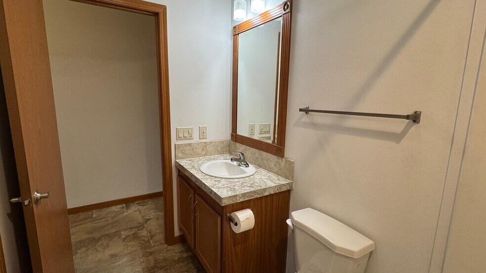 Building Photo - 2215 Osprey Pl NW