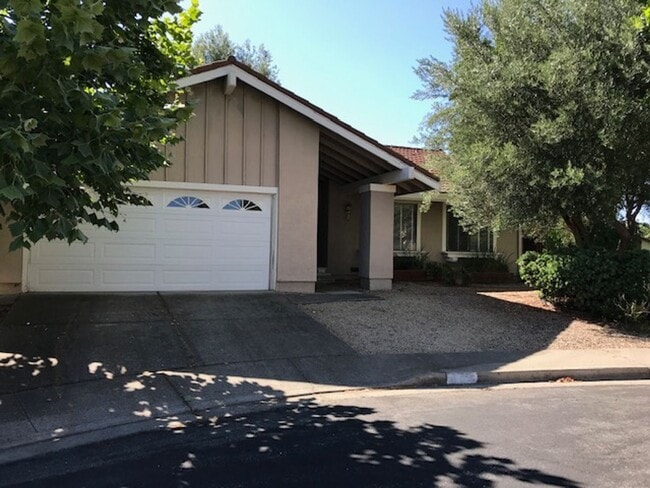 Primary Photo - Single level 3 bedroom home in Northgate c...
