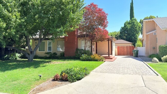 Primary Photo - Spacious 4-Bedroom + Bonus Room Home with ...