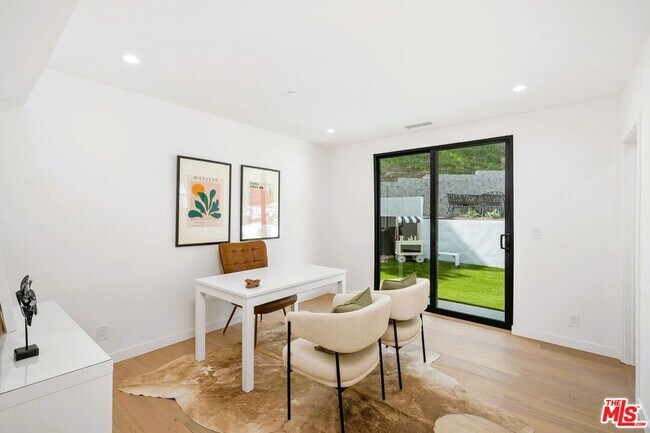 Building Photo - 4545 Balboa Ave