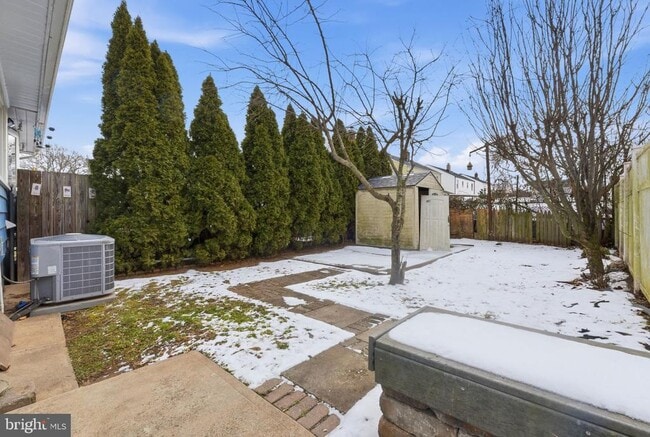 Building Photo - 43 Freeman St