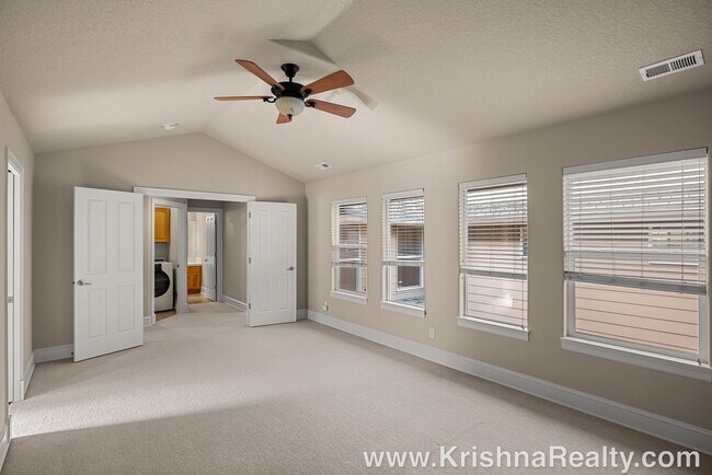 Building Photo - 12834 NW Alsace Ln