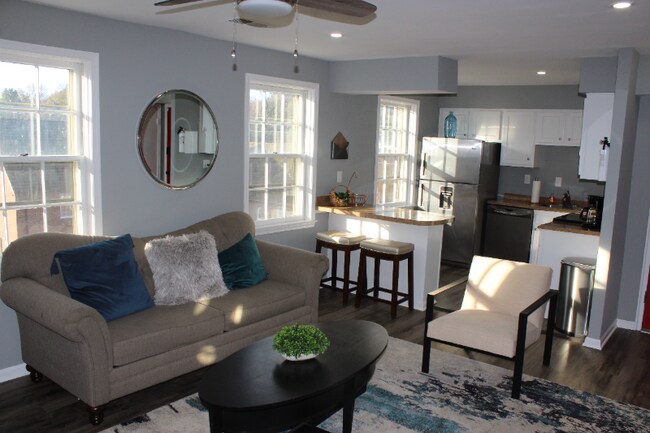 Building Photo - 2110 38th St SE