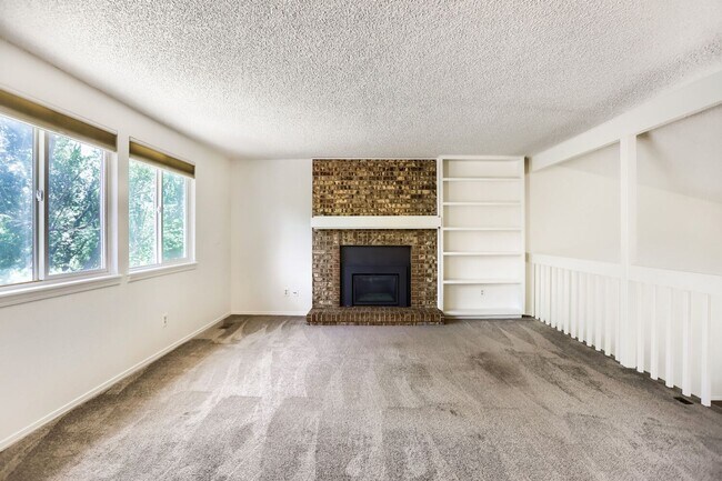 Building Photo - Gorgeous and Airy N. Boulder 4 bed, 3 bath in Quiet Cul-de-Sac - AVAILABLE NOW
