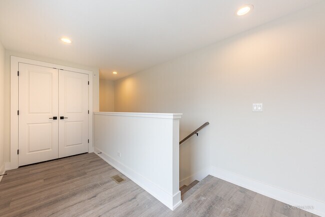 Building Photo - 4021 N Keystone Ave