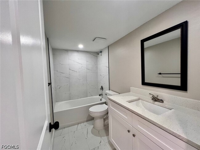 Building Photo - 4102 SE 19th Pl