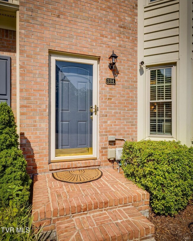 Building Photo - 3 Bedroom/3.5 Bath 2 story Condo - Kingsport, TN 37663
