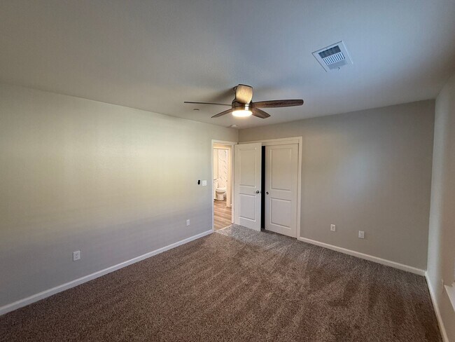 Building Photo - 4-bedroom single story in desirable Ripon!