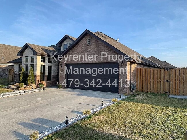 Building Photo - Beautiful Orchard Park Home!