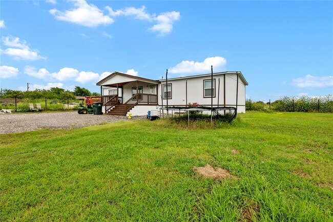 Building Photo - 360 Shady Oaks Dr