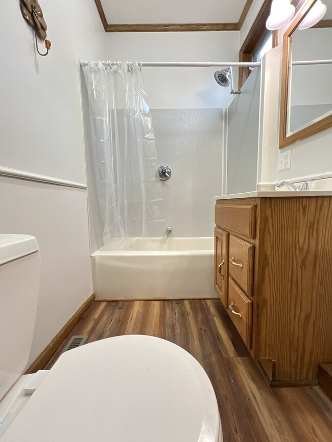 Building Photo - 2268 White St