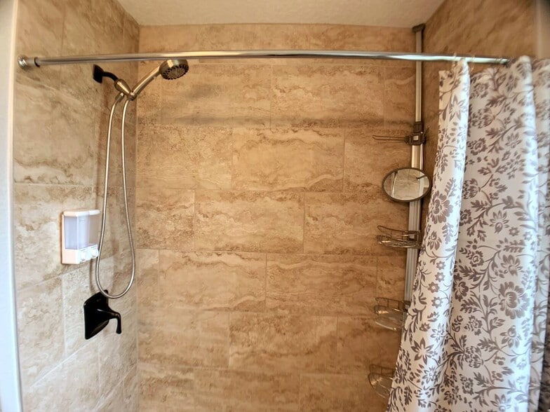 Building Photo - 7161 Balboa Rd