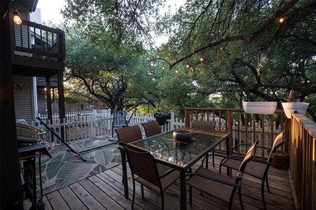 Building Photo - 1815 River Crossing Cir