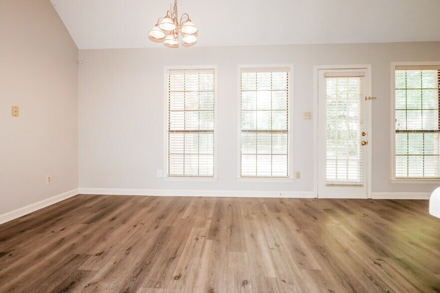 Building Photo - 4971 Rabbit Chase Ln