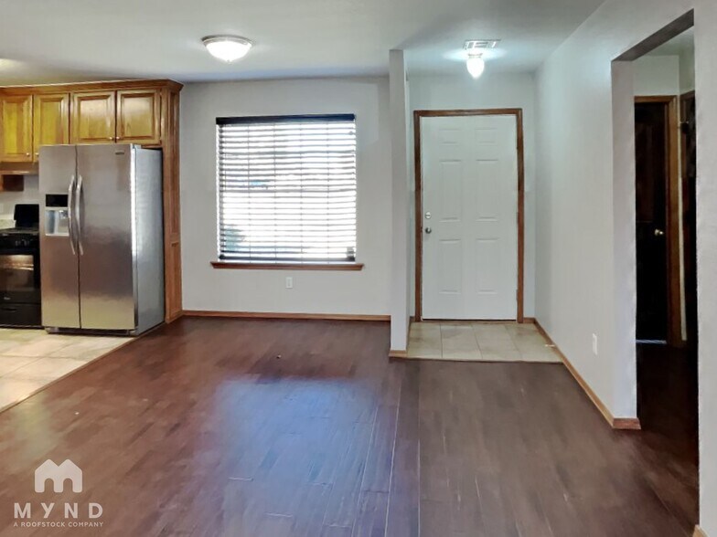 Building Photo - 3325 Remington Ct