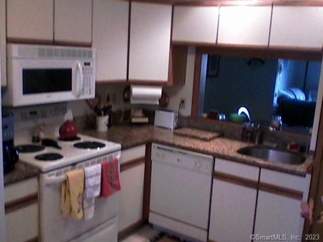 Building Photo - 9 Mallard Cove Rd