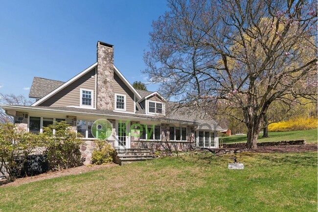 Building Photo - Charming 4-Bedroom Home on 2 Acres—Woods, Trails & Exceptional Storage