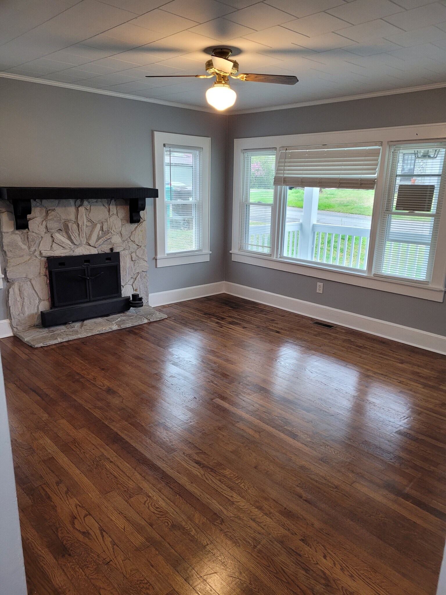 Building Photo - 615 Washington St