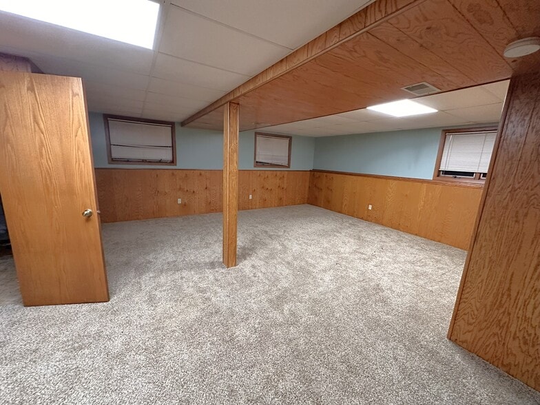 Building Photo - 502 Prairie Ln