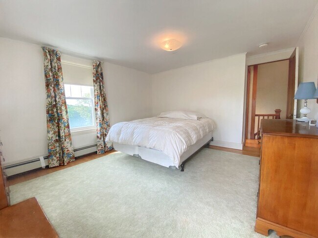Building Photo - Winter Rental: Hodgkins Cottage