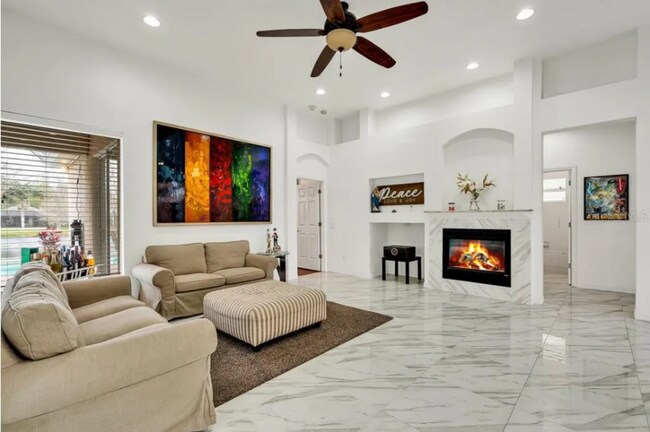 Building Photo - 9512 Greenpointe Dr