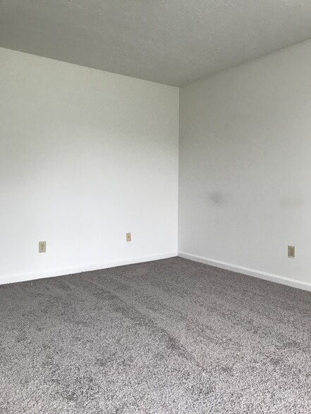 Building Photo - 4128 Otter Creek Dr