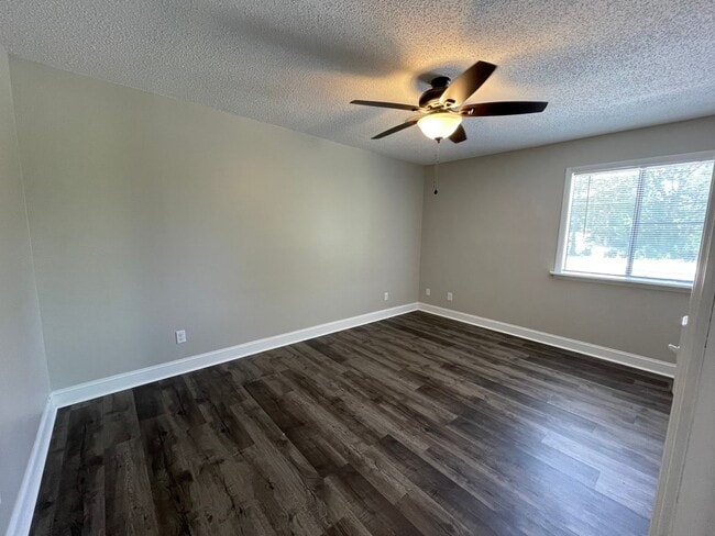 Building Photo - 90 Bradley Branch Rd