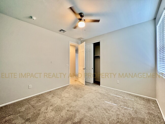 Building Photo - 9731 E Lynx Lk Trl