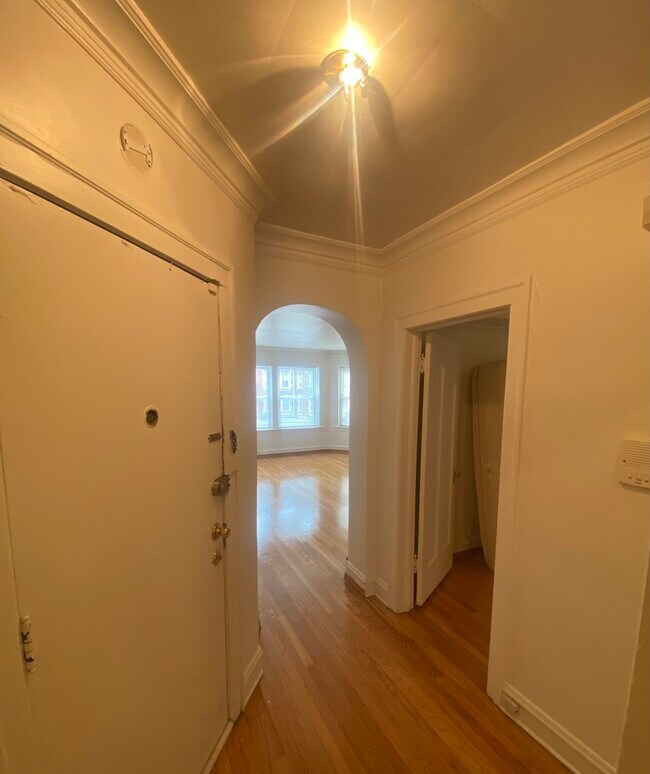 Building Photo - 8352 S Maryland Ave